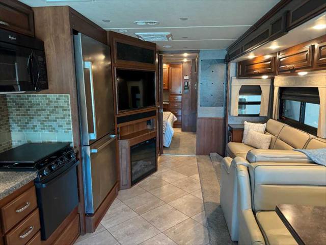 2015 Ford F-53 Unknown