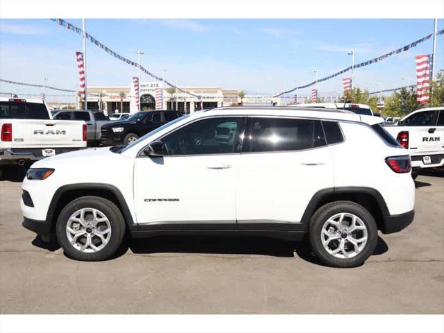 2025 Jeep Compass COMPASS LATITUDE 4X4