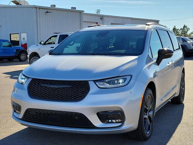 2024 Chrysler Pacifica Limited AWD