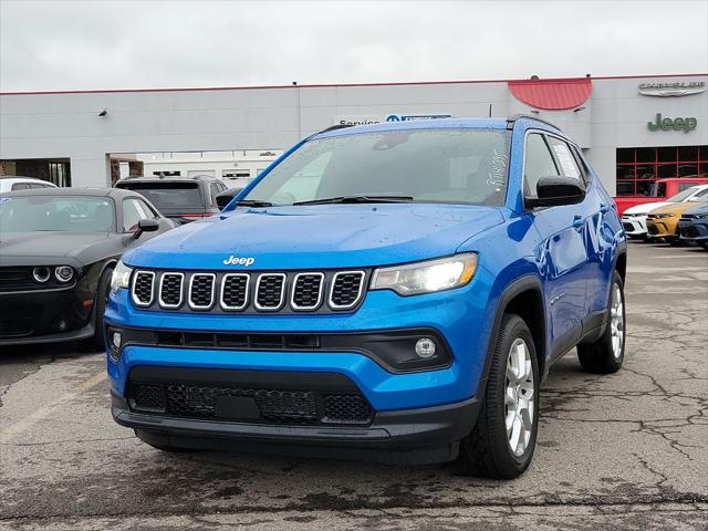 2024 Jeep Compass Latitude Lux FWD