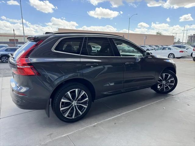 2022 Volvo XC60 B5 Momentum