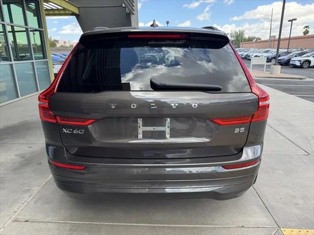 2022 Volvo XC60 B5 Momentum