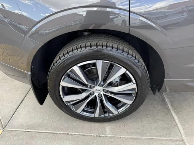 2022 Volvo XC60 B5 Momentum