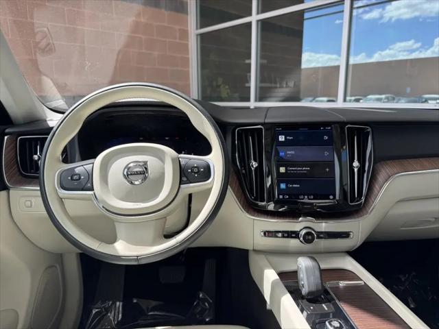 2022 Volvo XC60 B5 Momentum
