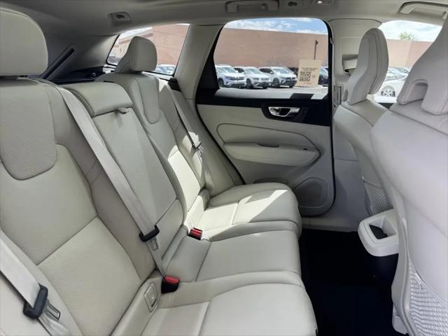 2022 Volvo XC60 B5 Momentum