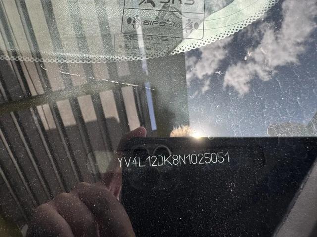 2022 Volvo XC60 B5 Momentum