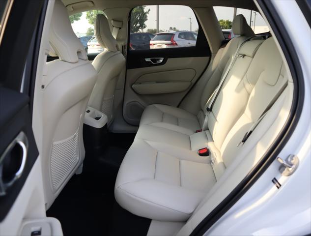 2025 Volvo XC60 Plug-In Hybrid Plus