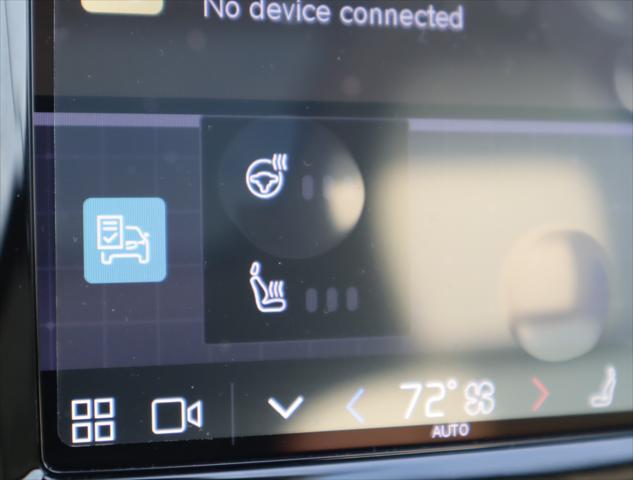 2025 Volvo XC60 Plug-In Hybrid Plus