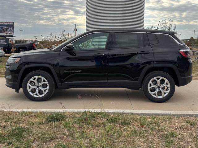 2025 Jeep Compass COMPASS SPORT 4X4