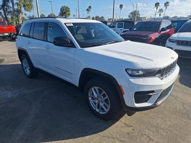 2025 Jeep Grand Cherokee GRAND CHEROKEE LAREDO X 4X4