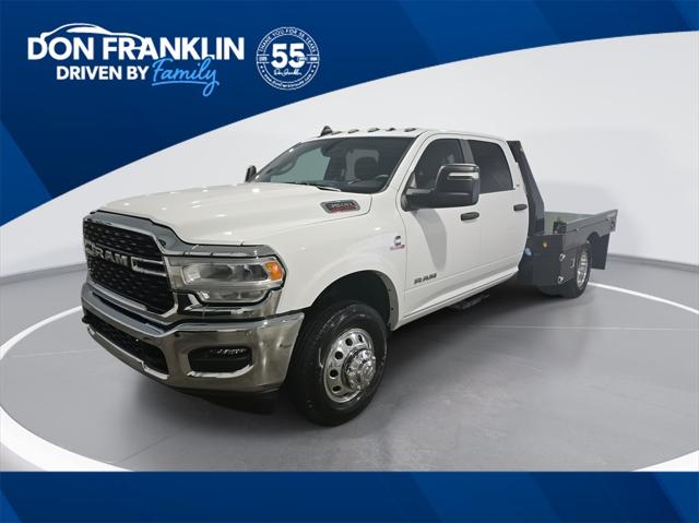 2024 RAM Ram 3500 Chassis Cab RAM 3500 SLT CREW CAB CHASSIS 4X4 60 CA