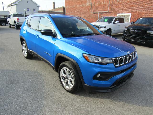 2025 Jeep Compass COMPASS LATITUDE 4X4