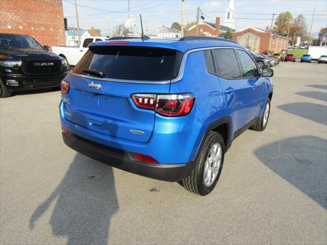 2025 Jeep Compass COMPASS LATITUDE 4X4