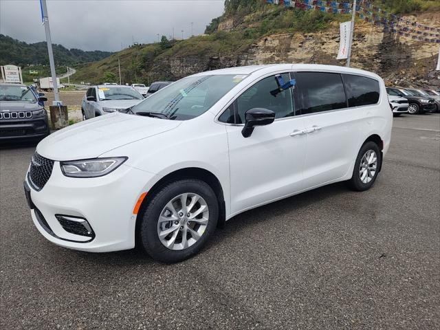 2025 Chrysler Pacifica PACIFICA SELECT AWD