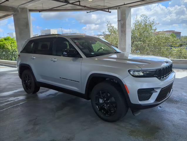 2025 Jeep Grand Cherokee GRAND CHEROKEE ALTITUDE 4X4