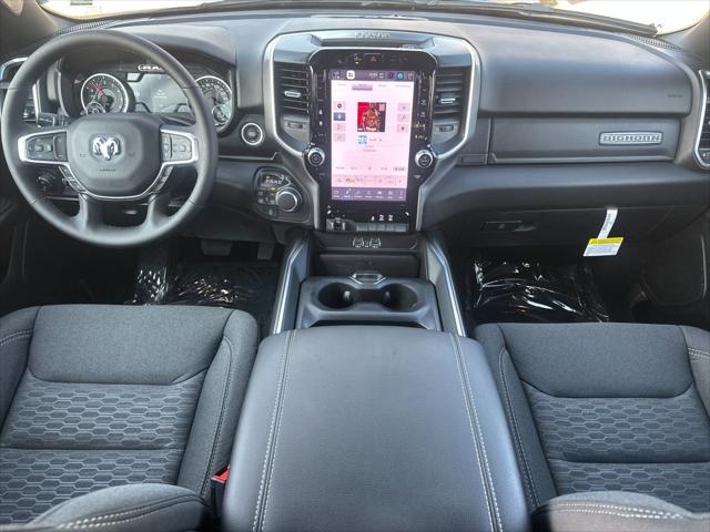2025 Ram 1500 Big Horn Crew Cab 4x4 5'7" Box