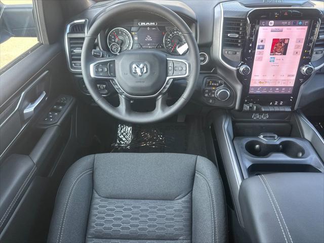 2025 Ram 1500 Big Horn Crew Cab 4x4 5'7" Box