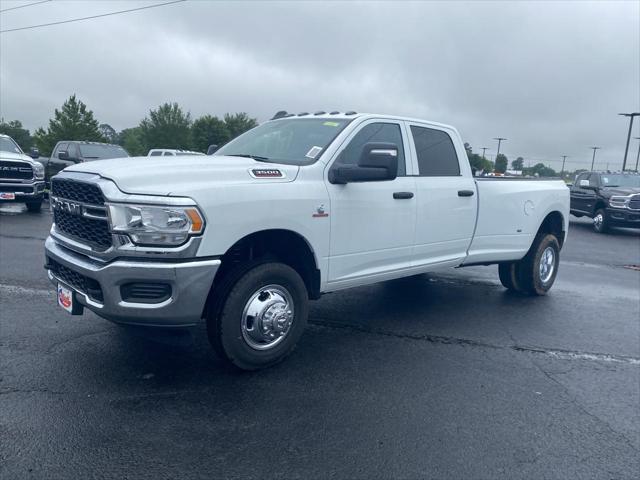 2024 RAM Ram 3500 RAM 3500 TRADESMAN CREW CAB 4X4 8 BOX