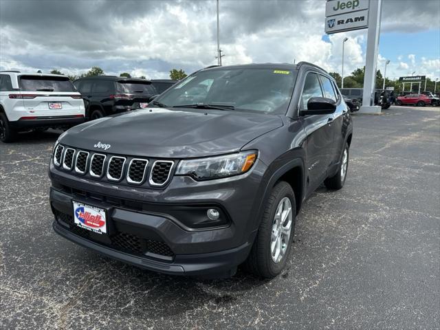 2024 Jeep Compass COMPASS LATITUDE 4X4