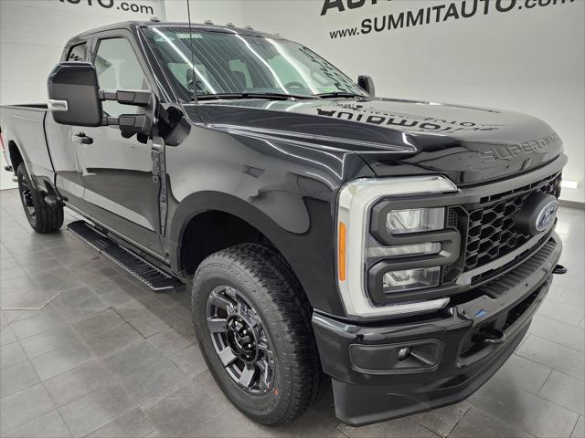 2023 Ford F-350 LARIAT