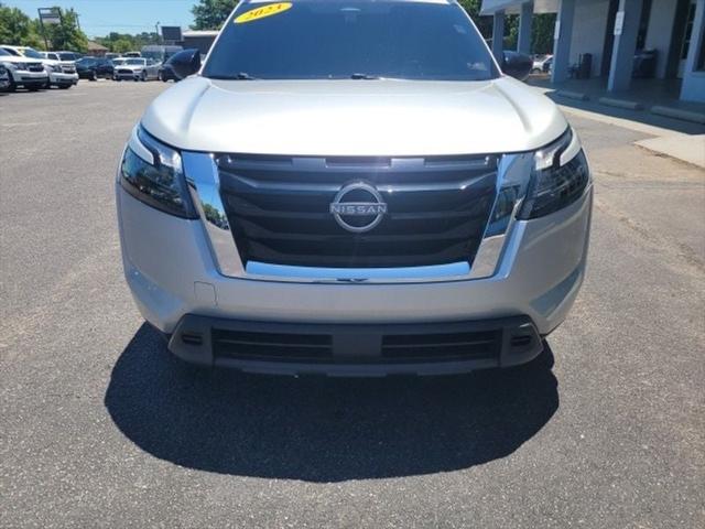 2023 Nissan Pathfinder S FWD