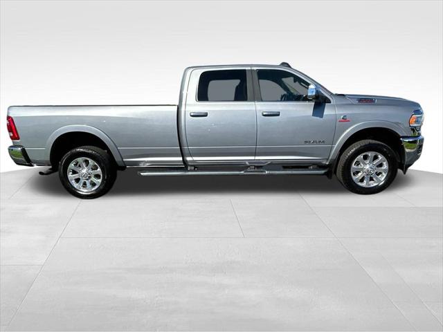 2022 RAM 3500 Laramie Crew Cab 4x4 8 Box