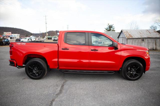 2023 Chevrolet Silverado 1500 4WD Crew Cab Short Bed Custom 2023 Chevrolet Silverado 1500 4WD Crew Cab Short Bed Custom