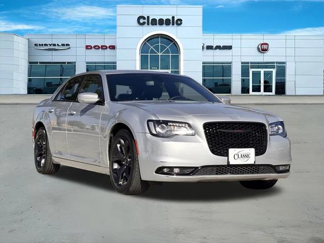 2023 Chrysler 300 300S