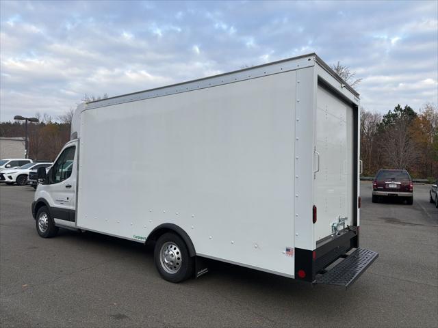 2024 Ford Transit Cutaway Base