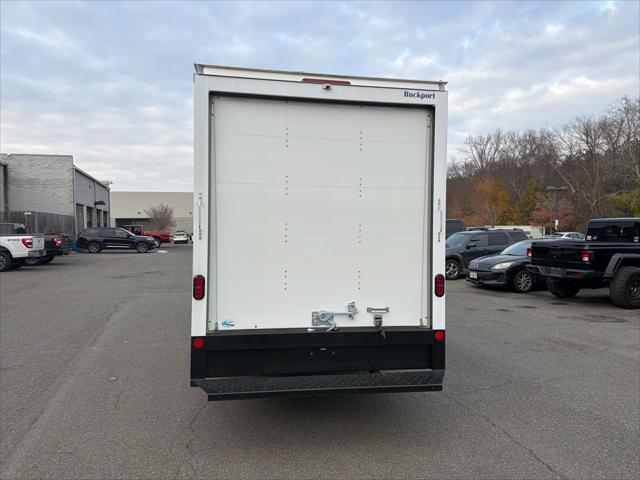 2024 Ford Transit Cutaway Base