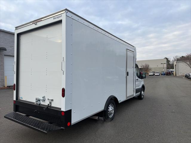 2024 Ford Transit Cutaway Base
