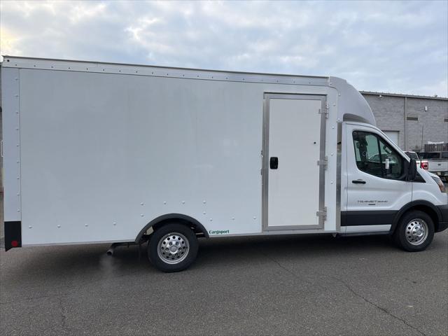 2024 Ford Transit Cutaway Base