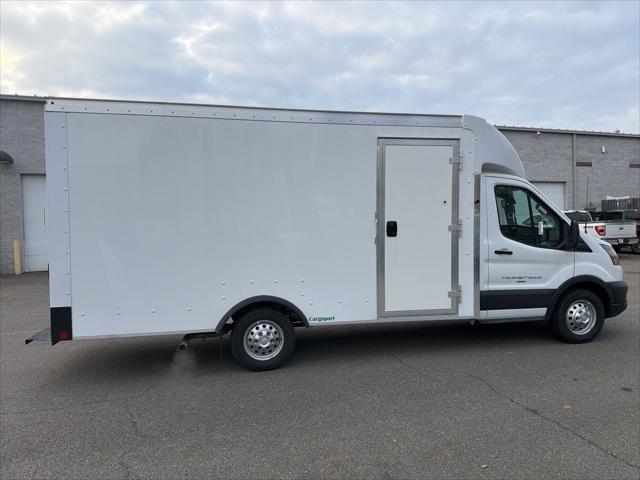 2024 Ford Transit Cutaway Base