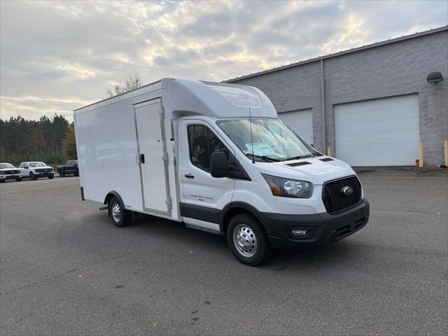 2024 Ford Transit Cutaway Base
