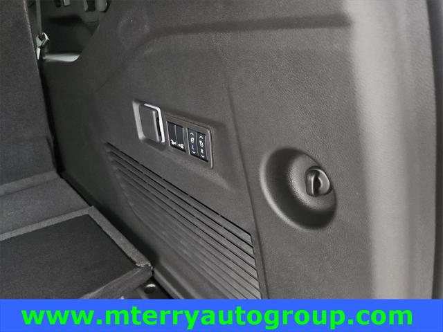 2024 Chevrolet Suburban 2WD RST