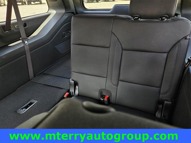 2024 Chevrolet Suburban 2WD LT