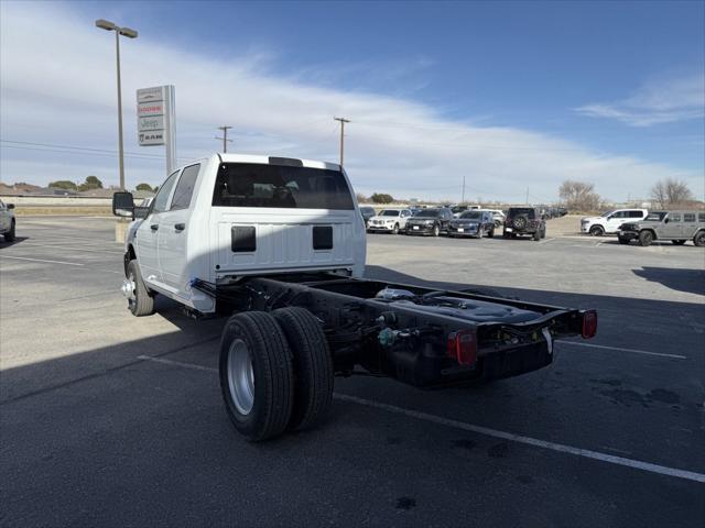 2024 RAM Ram 3500 Chassis Cab RAM 3500 TRADESMAN CREW CAB CHASSIS 4X4 60 CA