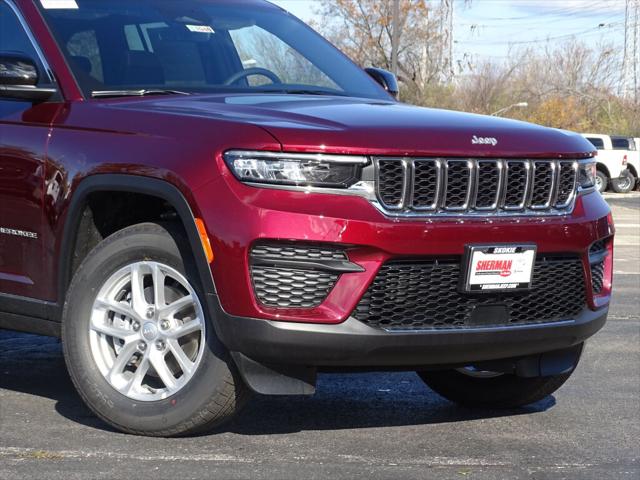 2025 Jeep Grand Cherokee GRAND CHEROKEE LAREDO X 4X4