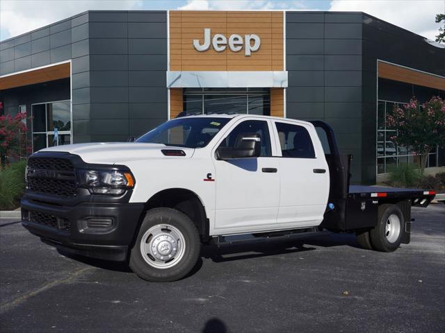 2024 RAM Ram 3500 Chassis Cab RAM 3500 TRADESMAN CREW CAB CHASSIS 4X4 60 CA