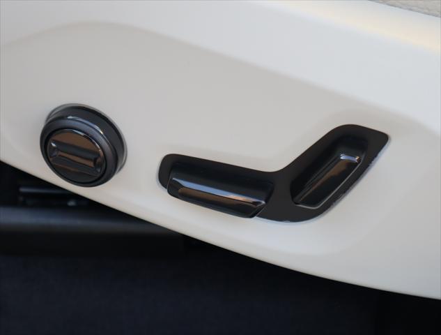 2025 Volvo XC60 Plug-In Hybrid Plus