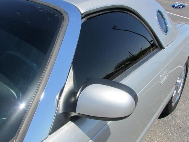 2005 Ford Thunderbird Deluxe