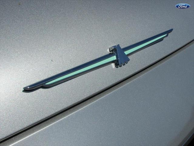 2005 Ford Thunderbird Deluxe