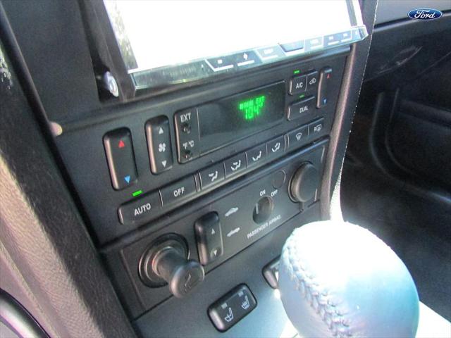 2005 Ford Thunderbird Deluxe