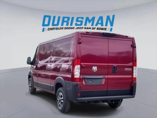 2025 Ram ProMaster Cargo Van SLT Low Roof 136" WB
