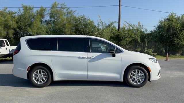 2025 Chrysler Pacifica PACIFICA SELECT