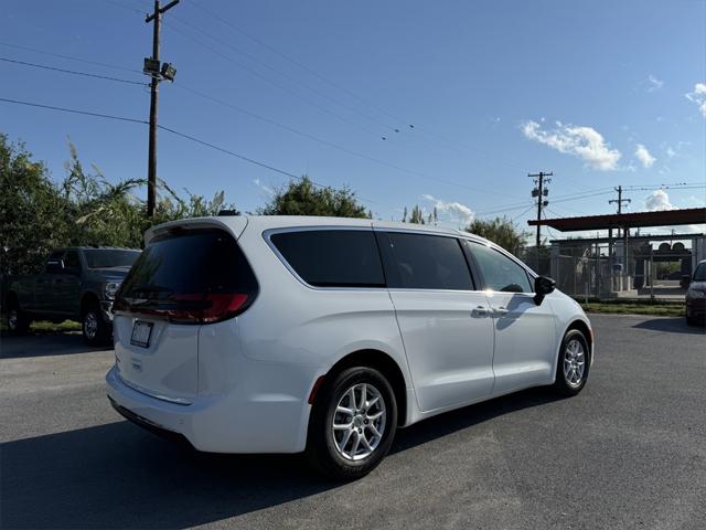 2025 Chrysler Pacifica PACIFICA SELECT