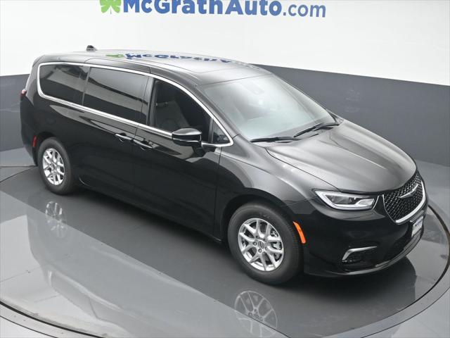 2025 Chrysler Pacifica PACIFICA SELECT