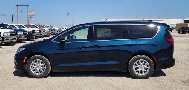 2025 Chrysler Pacifica PACIFICA SELECT