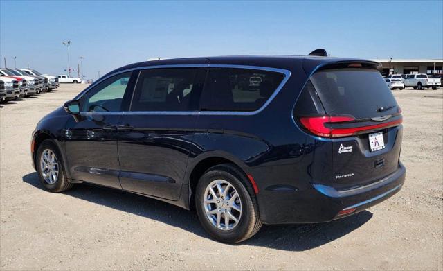 2025 Chrysler Pacifica PACIFICA SELECT