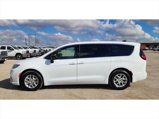 2025 Chrysler Pacifica PACIFICA SELECT